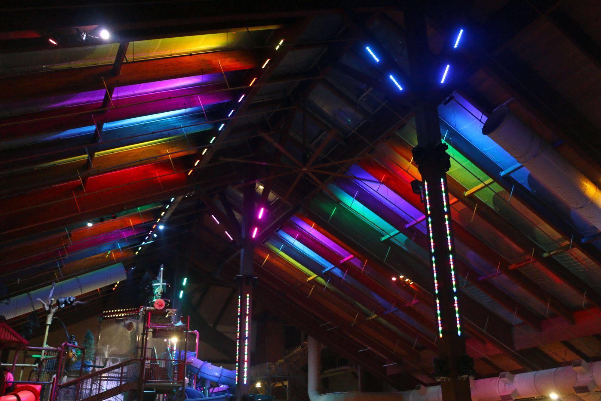 Six Flags Great Escape Lodge & Indoor Waterpark Queensbury Exterior photo